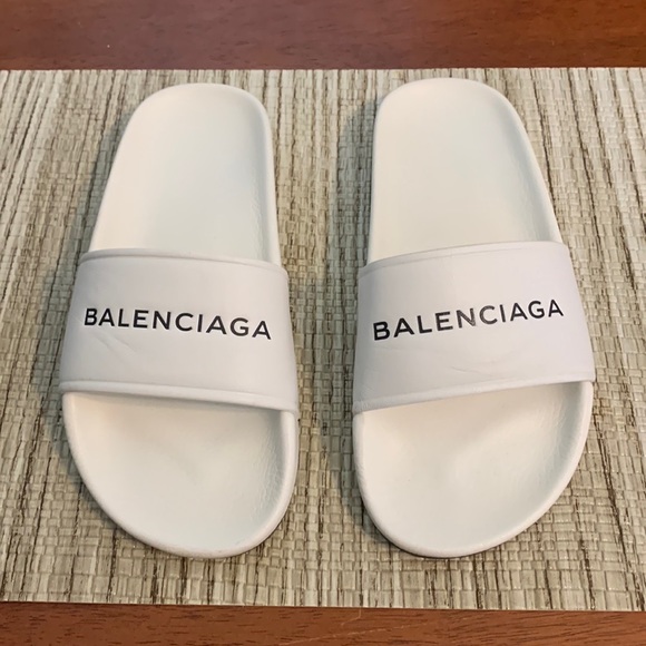 BALENCIAGA Women’s Slides - Picture 3 of 3